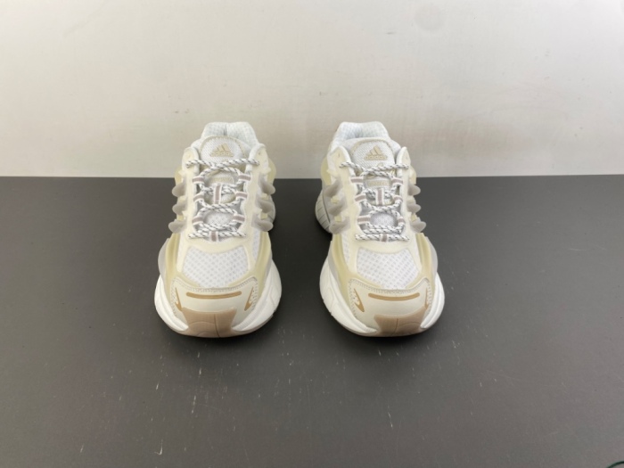 Adistar Jellyfish Pharrell Williams White  KH6730