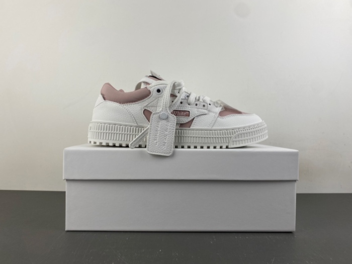 O*ff W*hite Low Tops Sneakers MK 20260910-1