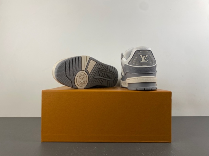 L*ouis V*uitton Top Sneaker Trainer MK20260912-9