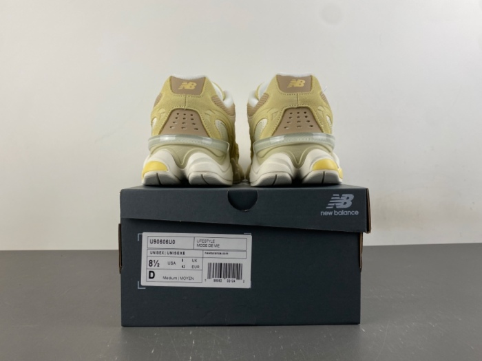 New Balance Wmns 9060R Enoki Incense U90606U0