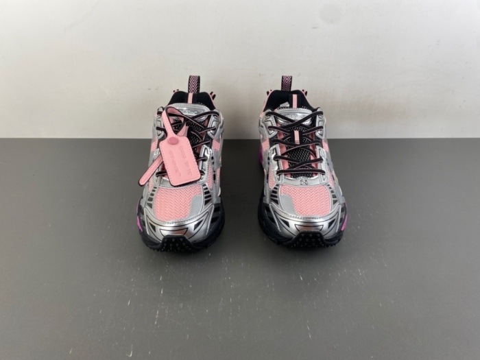 O*ff W*hite Low Tops Sneakers MK 20260913-2