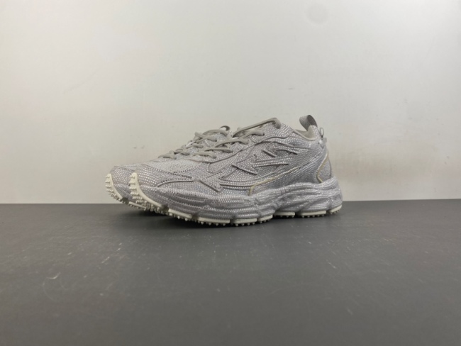 O*ff W*hite Low Tops Sneakers MK 20260915-7
