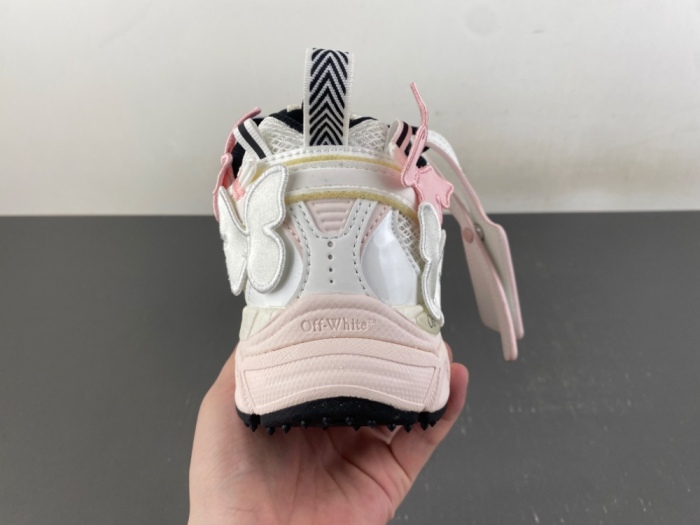 O*ff W*hite Low Tops Sneakers MK 20260915-8
