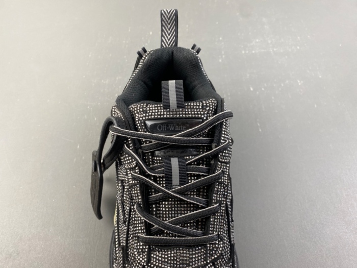 O*ff W*hite Low Tops Sneakers MK 20260915-3
