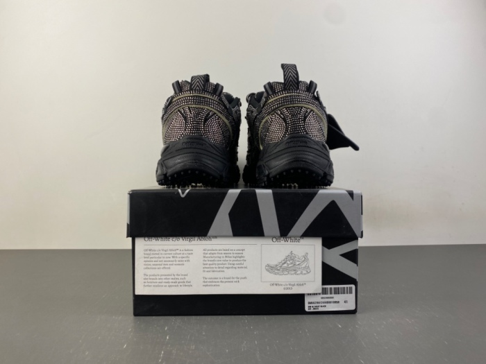 O*ff W*hite Low Tops Sneakers MK 20260915-3