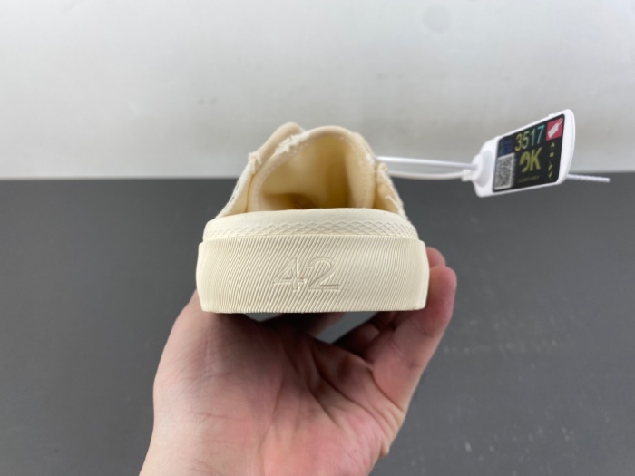 B*alenciaga Monday Canvas Sneaker AM20260916-3