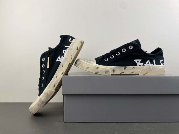 B*alenciaga Monday Canvas Sneaker AM20260916-1