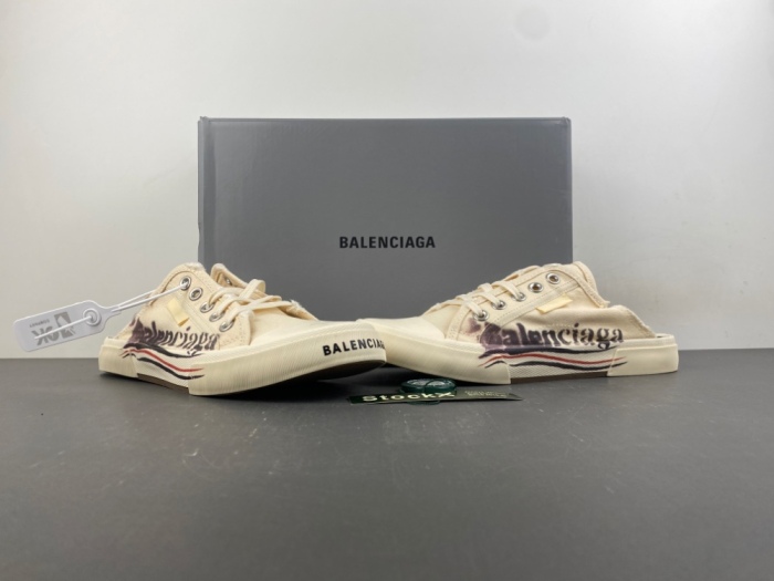 B*alenciaga Monday Canvas Sneaker AM20260916-3