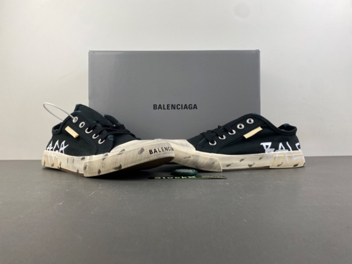 B*alenciaga Monday Canvas Sneaker AM20260916-1