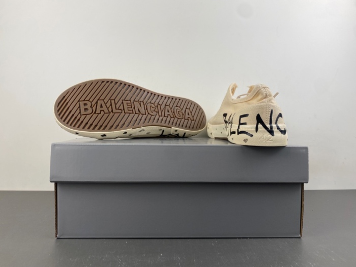 B*alenciaga Monday Canvas Sneaker AM20260916-2