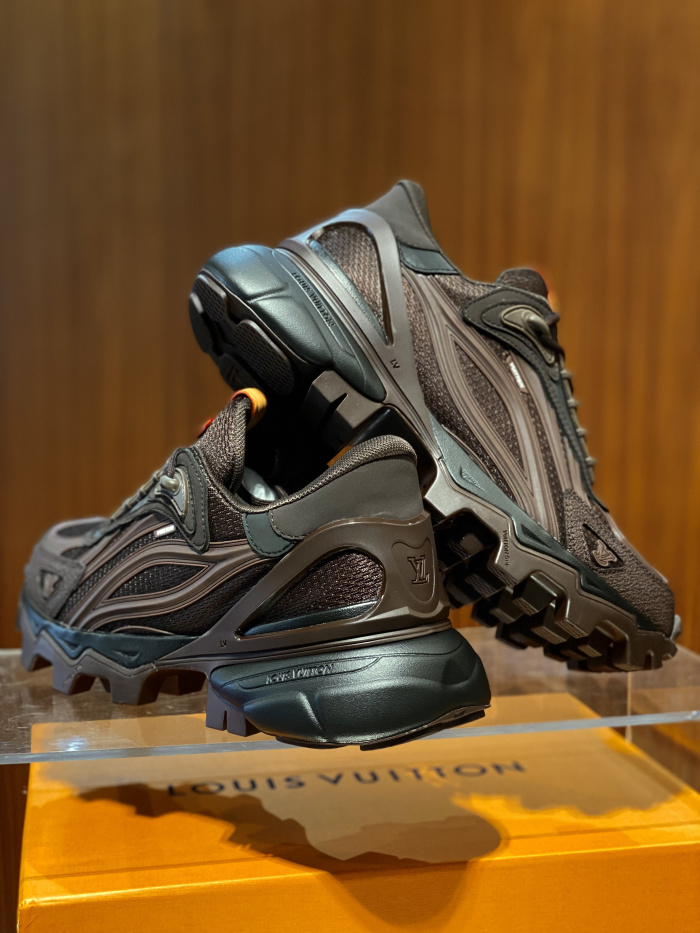 L*ouis V*uitton Top Sneaker Trainer RR20260919-15