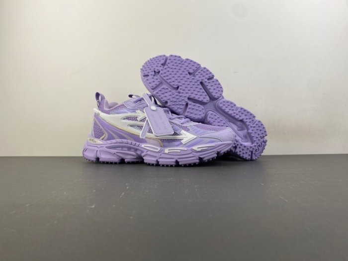O*ff W*hite Low Tops Sneakers MK 20261010-16