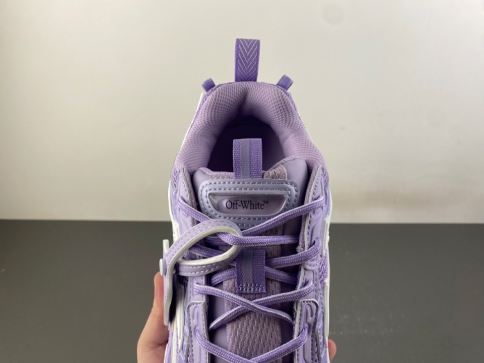 O*ff W*hite Low Tops Sneakers MK 20261010-16