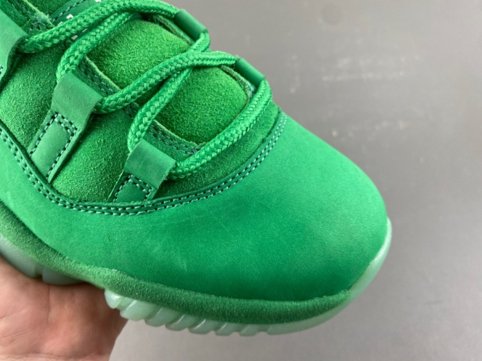 Air Jordan 11 Retro Green Screen Monstars lQ5700-900
