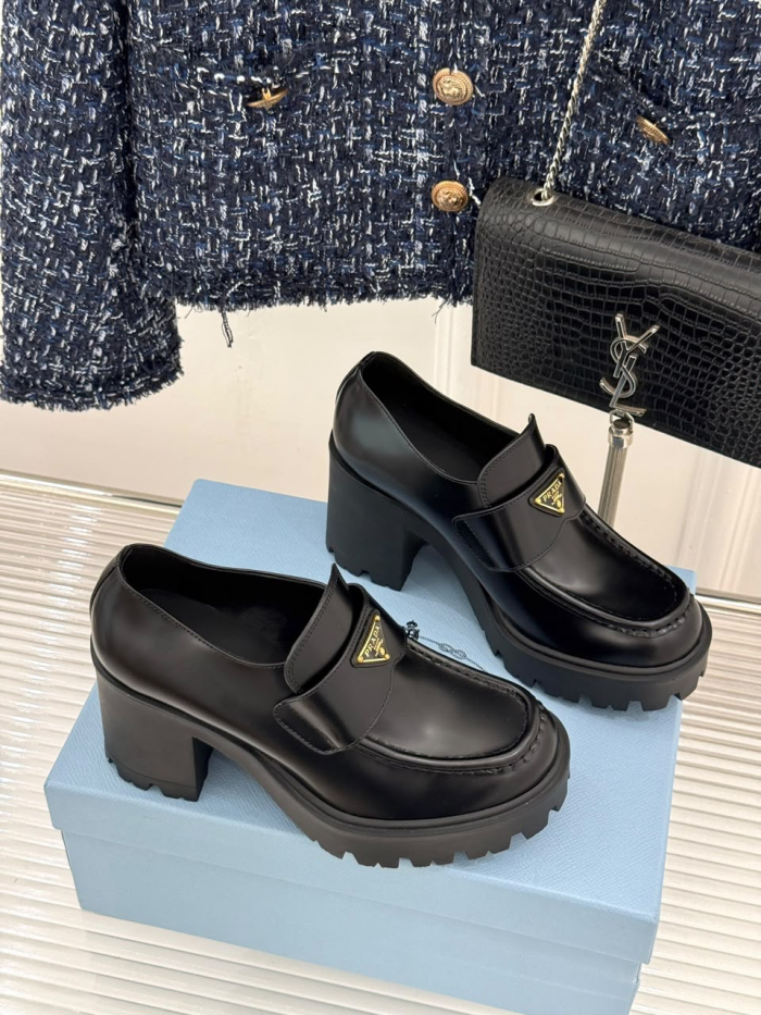 P*rada Top Loafer CL20261020-1