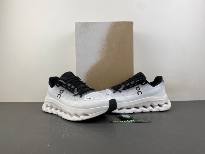 Running Cloudtilt Black Ivory  3ME10101430