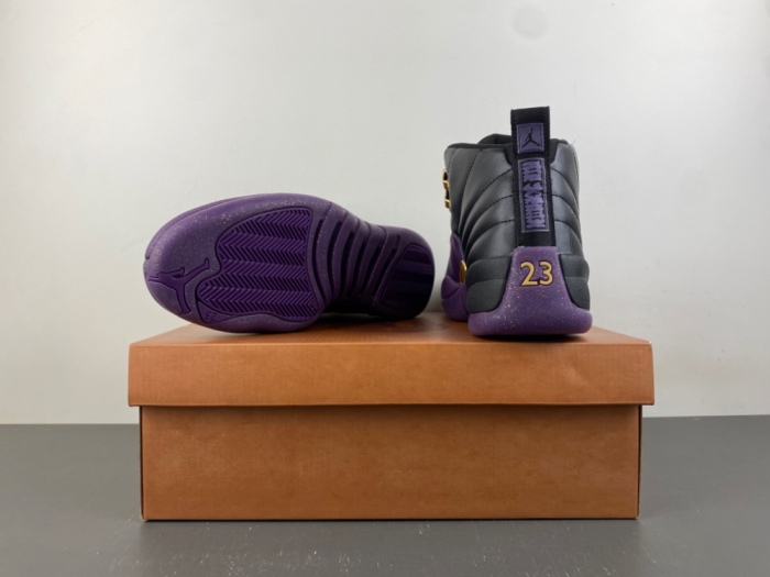 Air Jordan 12 Retro Sumo LW1218-098