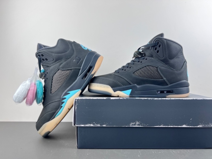 Air Jordan 5 Retro SoleFly Black Aurora Green IU0734-001