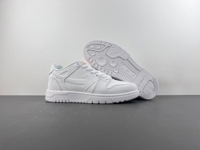 O*ff W*hite Low Tops Sneakers MK 20261027-5