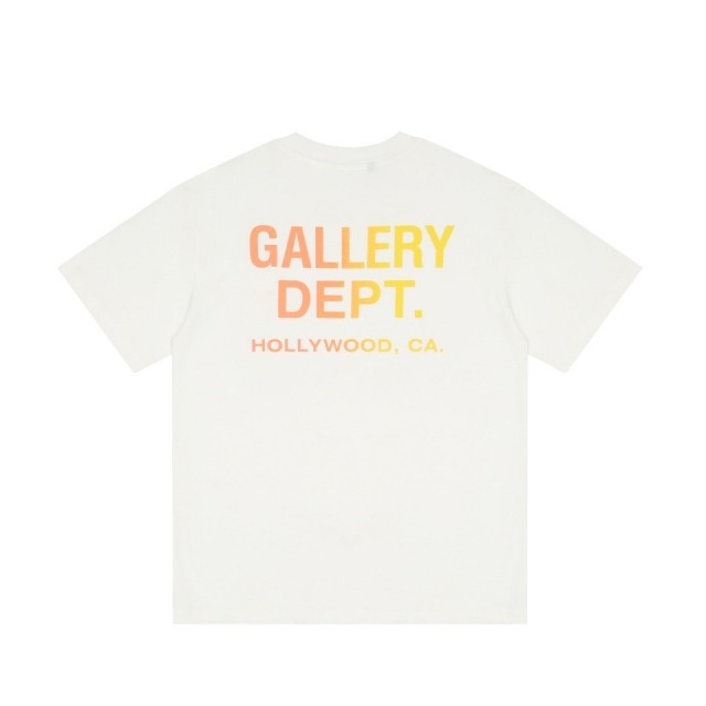 gradual change letter logo washed heavy tee