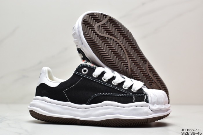 Mihara Yasuhiro MMY low shoes black white