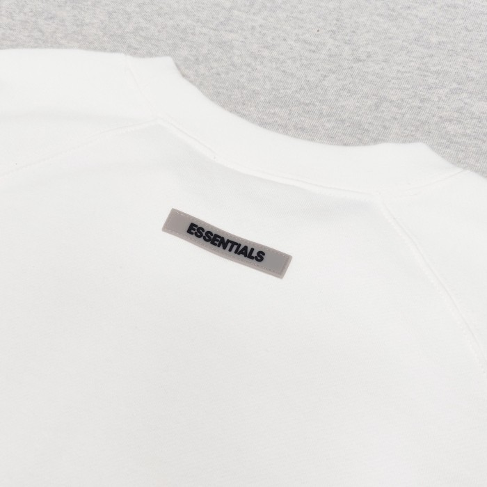 [buy more save more] 1:1 quality version essentials crewneck 6 colors (With 2021 new plastic bags)