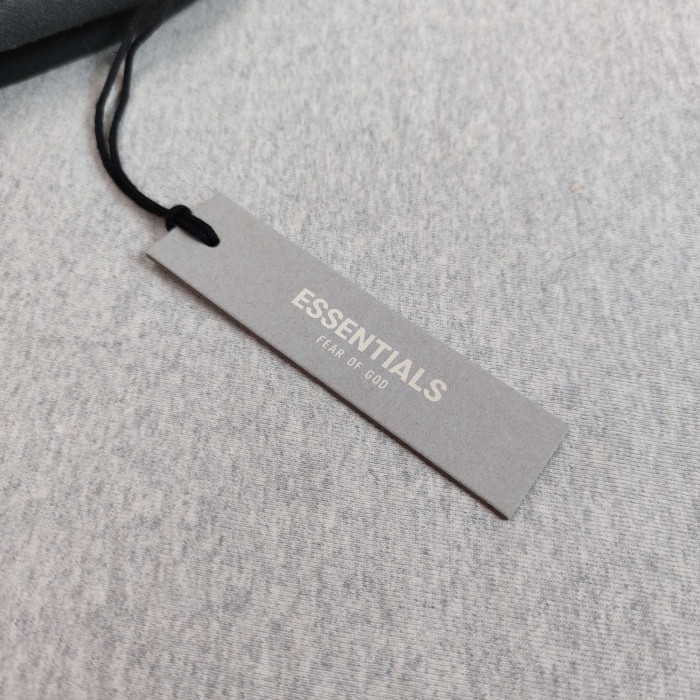 [buy more save more] 1:1 quality version essentials crewneck 6 colors (With 2021 new plastic bags)