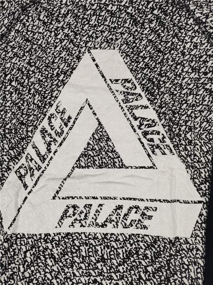 [Buy more Save more]Palace logo hoodie black and white