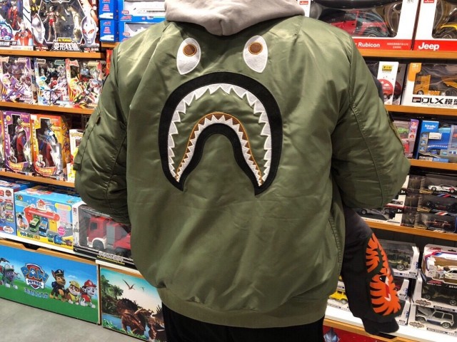 [Buy more Save more]Bape  shark camo green jacket 2 colors