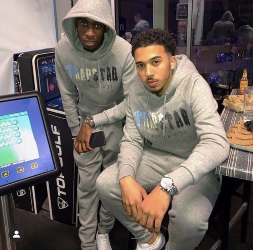 [buy more save more] Towel Embroidered Blue White Gray Hoodie 2 colors