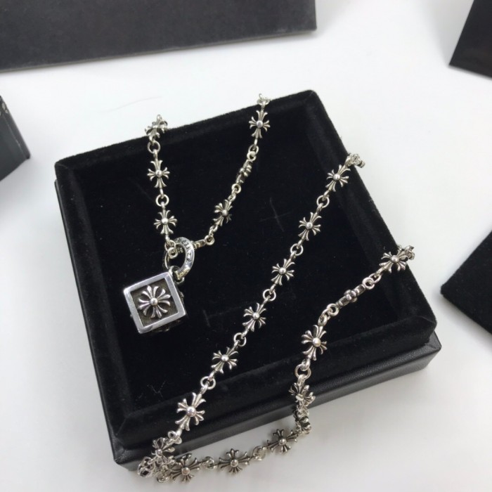 [Buy More Save More]dice necklace (with packing)