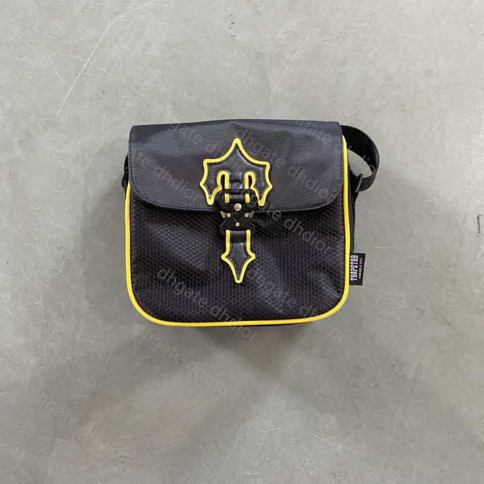 1:1 quality versiob Trapstar classic logo shoulder bag-trap