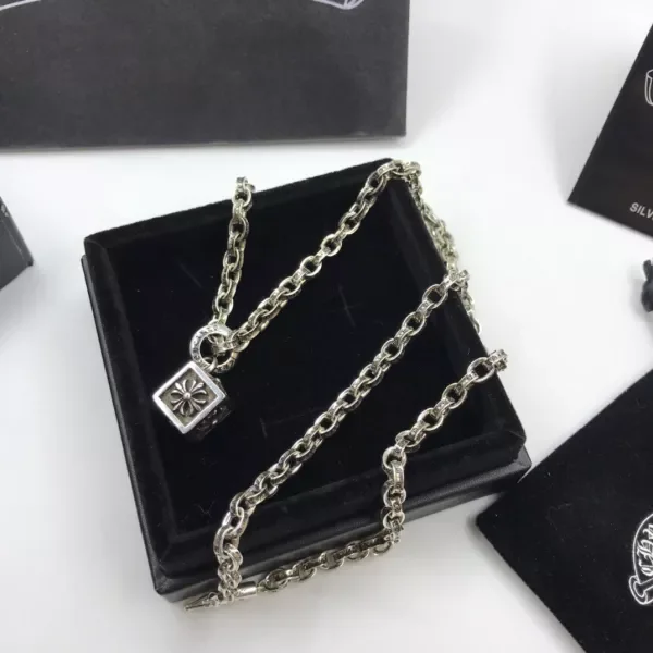 [Buy More Save More]dice necklace (with packing)