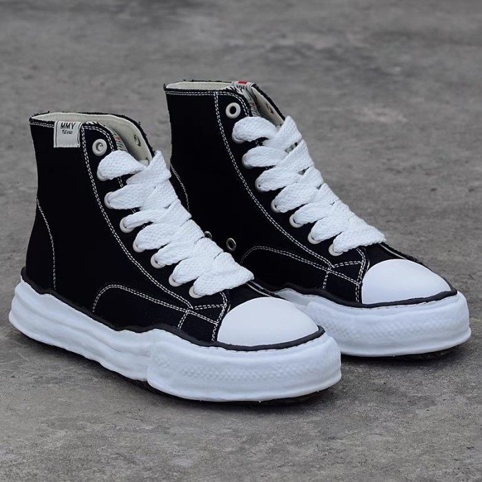 MMY Canvas flat toe cap hi shoes