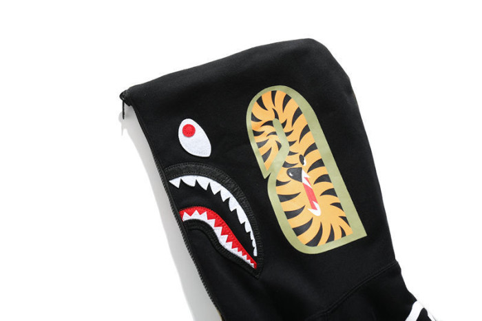 [buy more save more] B@pe OvO big logo camo two-sided shark full zip hoodie 2 colors