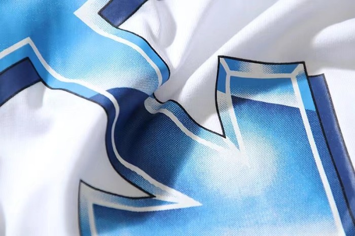 [buy more save more] Blue stereo letter short sleeve