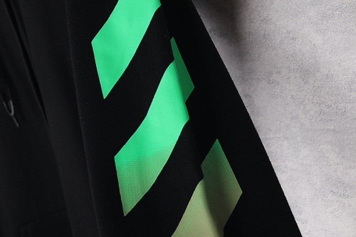 [Buy more Save more]Gradient arow print logo hoodie 2 colors