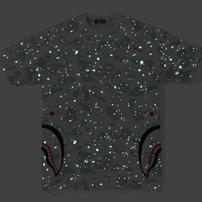 [buy more save more] Side Shark Starry Sky Camo Luminous Short Sleeve 2 colors