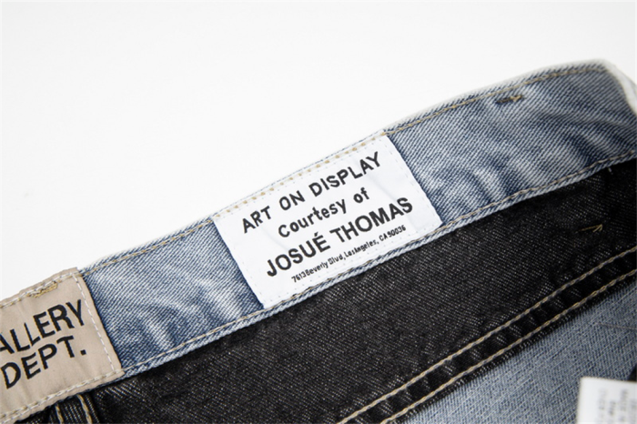 [buy more save more]  Knee Embroidered logo side striped flared jeans 2 colors