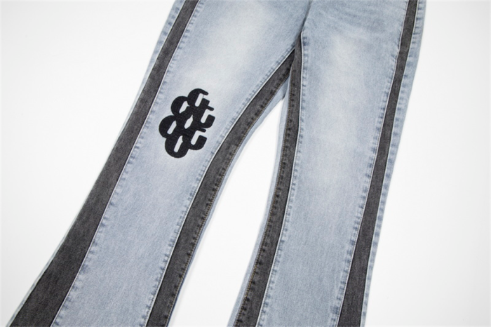 [buy more save more]  Knee Embroidered logo side striped flared jeans 2 colors
