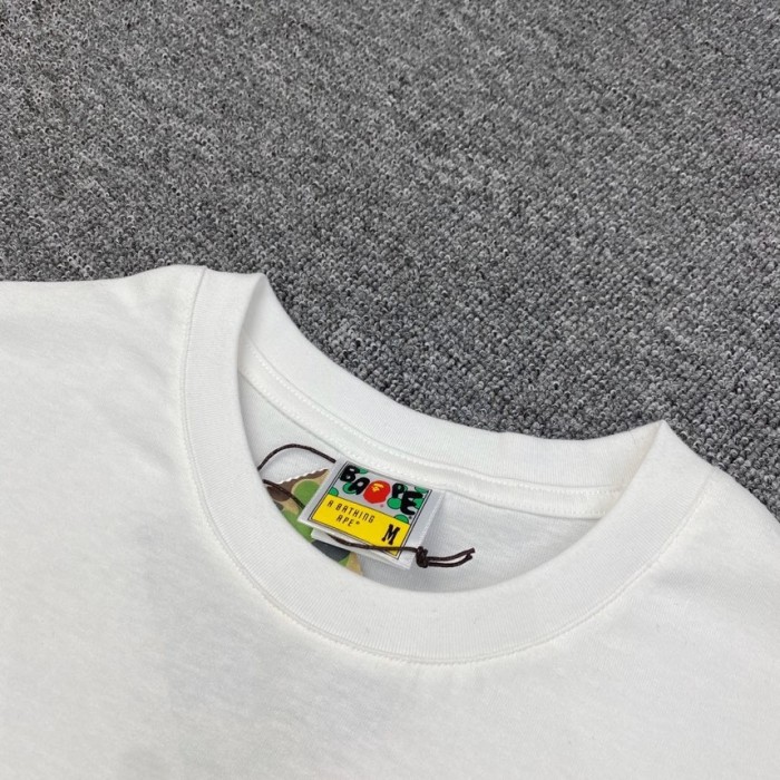 1:1 quality version Ape head behind the badge pattern collection tee