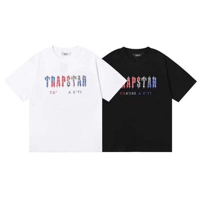 Multicolor cashew flower style letter print tee