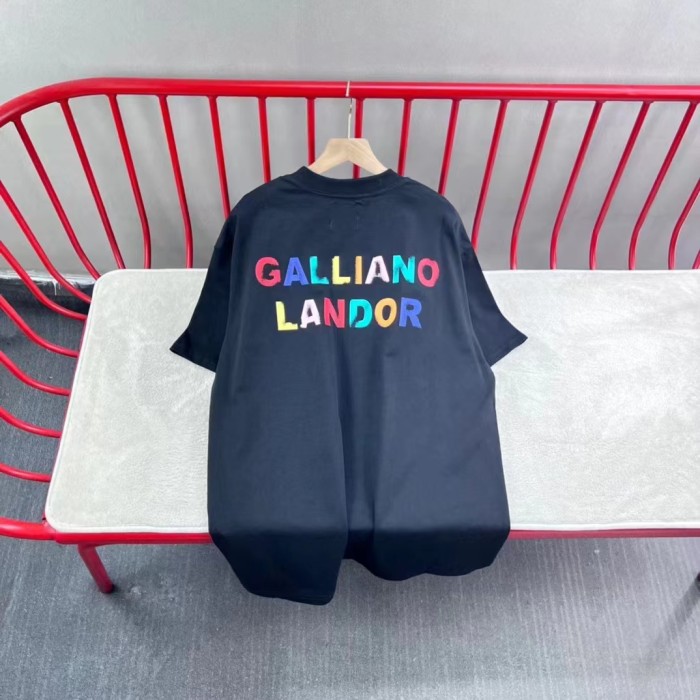 Colorful letter print tee 2 colors