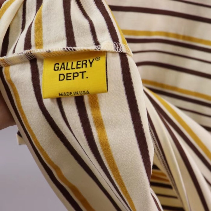 Apricot striped personalized hand-painted pattern T-shirt