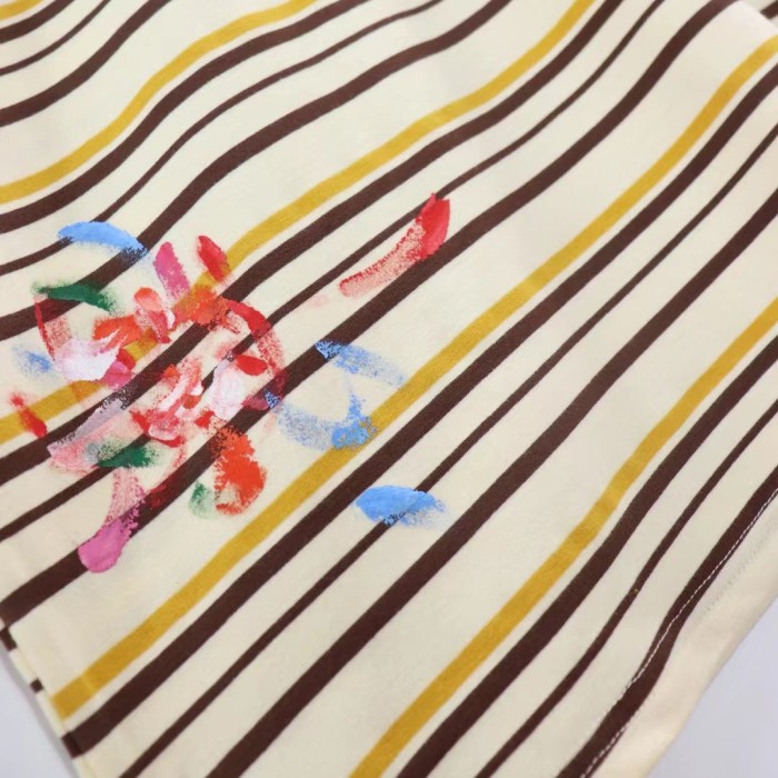 Apricot striped personalized hand-painted pattern T-shirt