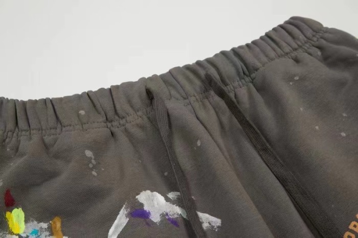Camouflage graffiti drawstring shorts