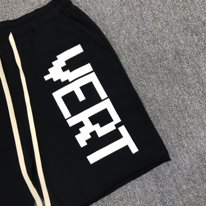 Pixel style large letter print cotton shorts 2 colors
