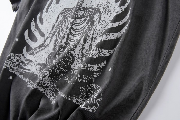 Skull corrosion slogan printed tee