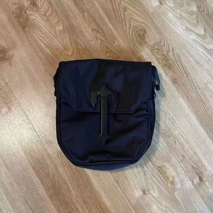 Trapstar Metal T logo retro crossbody bag