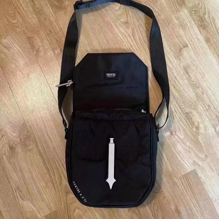 Trapstar Metal T logo retro crossbody bag